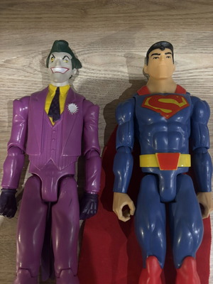 Joker and Superman action figures used set