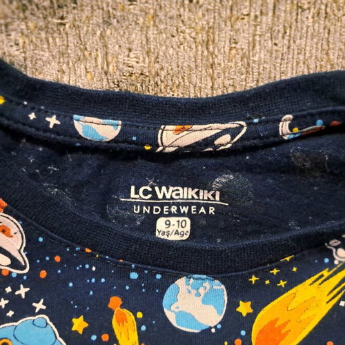 Lc Waikiki boys' space-themed pajamas 9-10 years like new