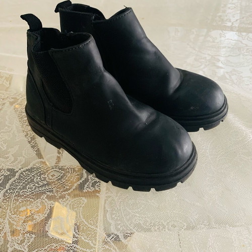 Zara ankle boots used, size 28, black