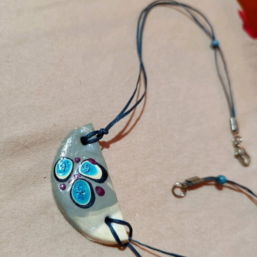 Necklace with painted stone like new, gray and blue