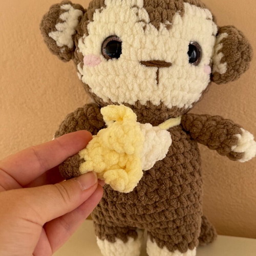 Amigurumi monkey like new, handmade