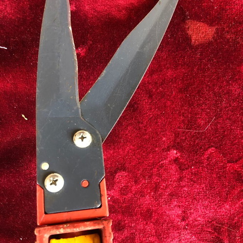 Wolf Garden manual lawn scissors used with detachable blades