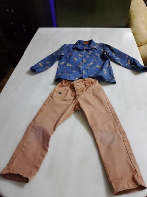Παιδικό σετ για αγόρι 3 ετών σαν καινούργιο, μπλε πουκάμισο και καφέ παντελόνι