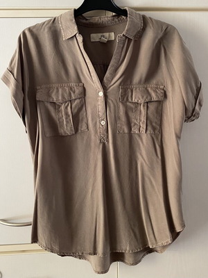 Women's short-sleeve blouse like new, brown, size S