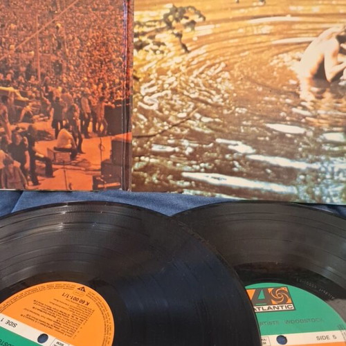 Woodstock vinyl record like new, various artists