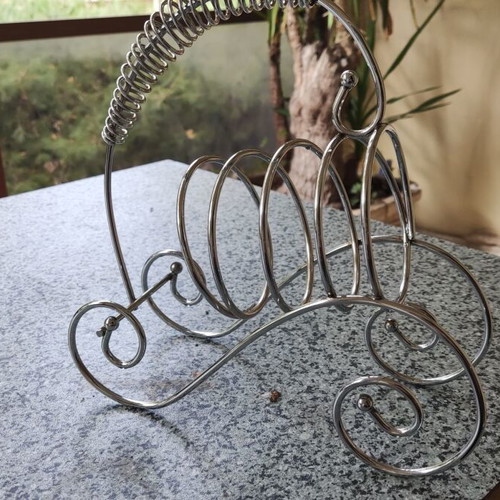 Wine serving holder like new