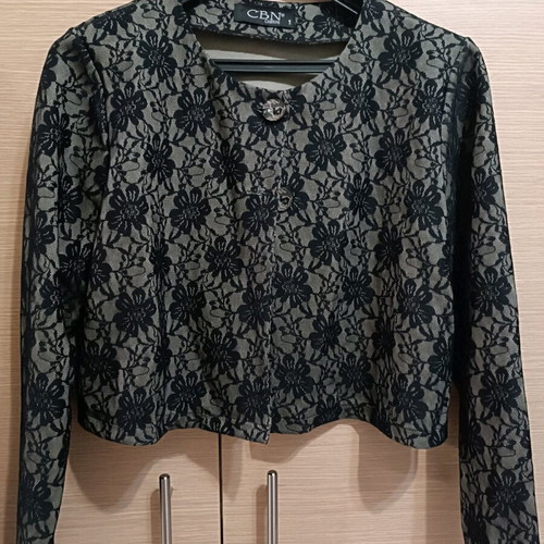 Cabrini short formal jacket like new with lace