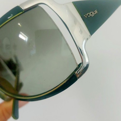 Vogue VO2418S women's sunglasses used, vintage, dark green