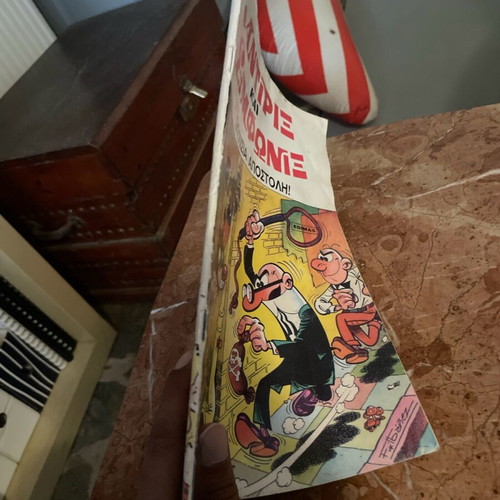 Antirix and Simfonix 38 Skylisia Apostoli used comic book