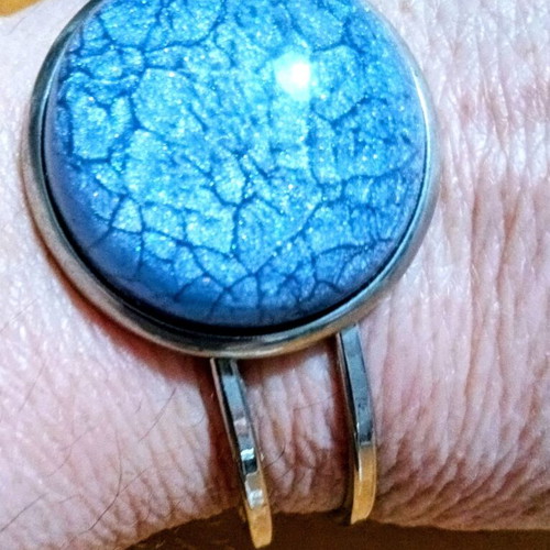 Bracelet with blue stone like new, women's adjustable