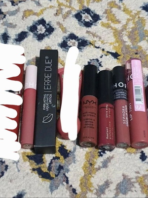 Σετ κραγιόν με 7 τεμάχια, περιλαμβάνει Sephora, Nyx, Erre Due, Radiant, Mon Reve