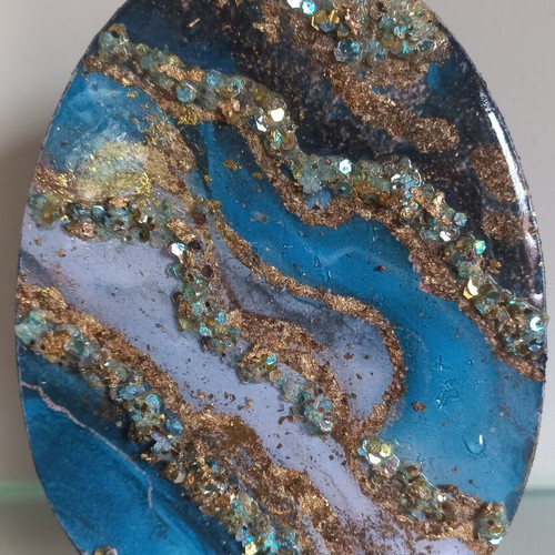 Decorative wooden egg new with Degoupage techniques 15×11 cm
