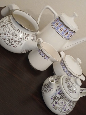 Home Decorations like new, assorted set