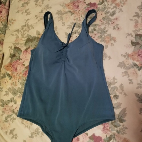 Blu4u women's swimsuit XL turquoise like new with cups