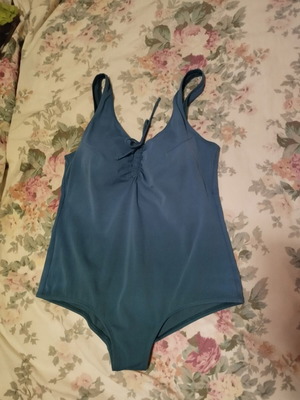 Blu4u women's swimsuit XL turquoise like new with cups