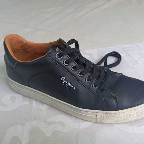 Pepe Jeans sneakers black like new, size 45