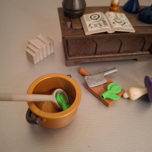 Playmobil Novelmore mage druid accessories set