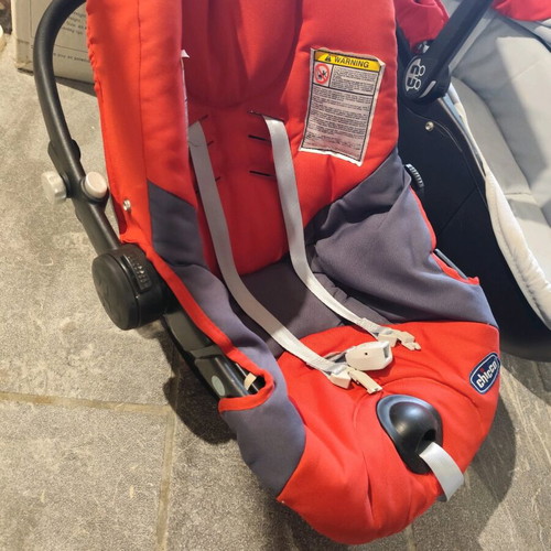 Baby egg and basket 0-10 months used