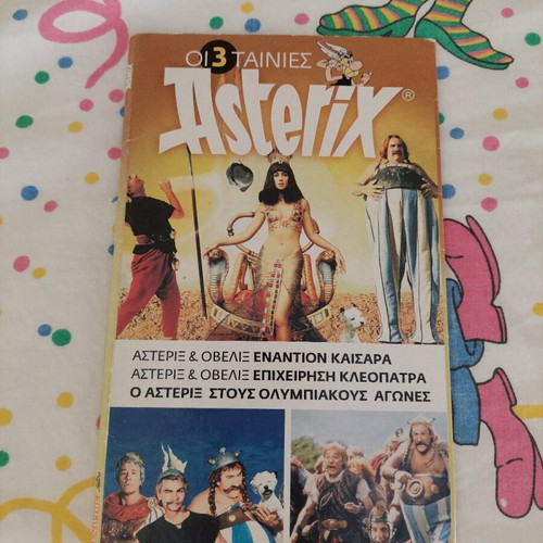 Asterix 3 DVD set like new with collectible box