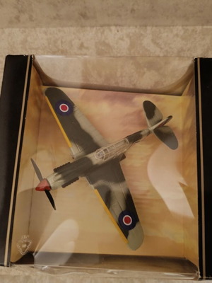 Maistro P40 Warhawk μαχητικό αεροπλάνο Β' Παγκοσμίου Πολέμου 1:72 σαν καινούργιο