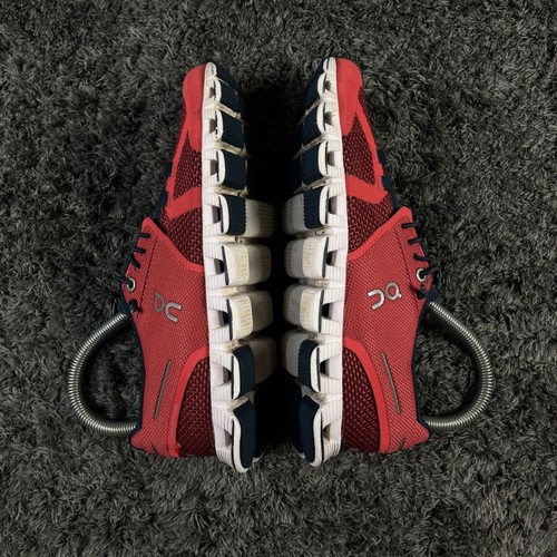 On Cloud Running 5 women's running shoes like new, red, size 37