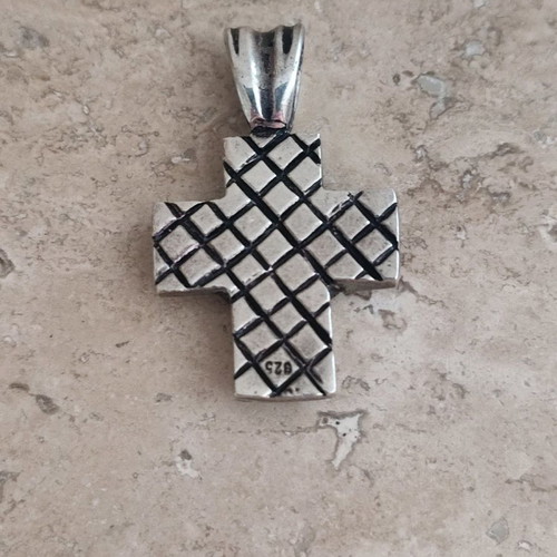 Vintage silver 925 cross used with blue round stone