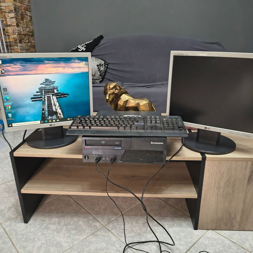 Lenovo desktop with 2 LG monitors, Intel Core 2 Duo, 4GB RAM, 300GB HDD, like new