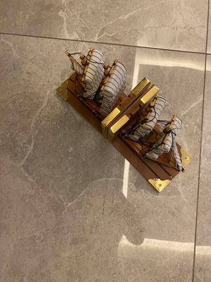 Wooden bookends set of 2 with nautical sailboat design like new