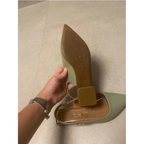 Vizzano leather flats new, with anti-slip sole, mint color