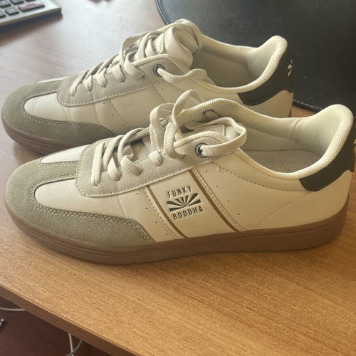 Funky Buddha sneakers size 42, white and beige
