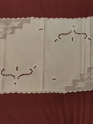 Handmade table runner new with cutwork 76x37