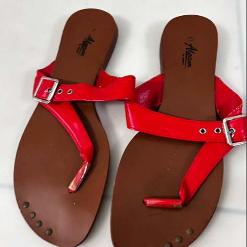 Women's red sandals used, size 40