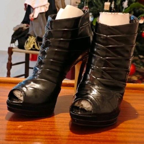 Black Patent Leather Fishbone High-Heeled Ankle Boots like new