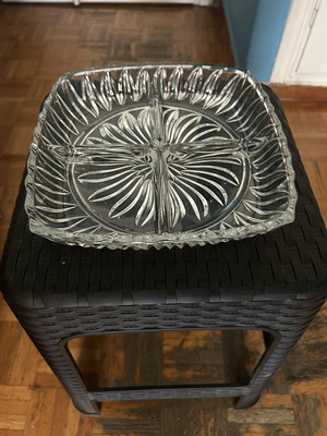 Glass dish for nuts like new