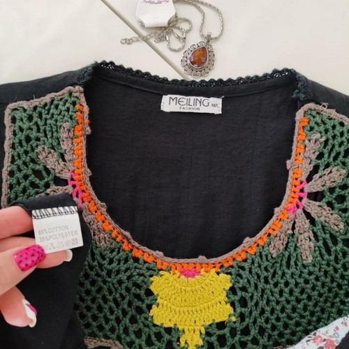 Κοντό φορεματάκι Meiling Fashion σαν καινούργιο, νούμερο M/L, μαύρο με λουλούδια και χάντρες