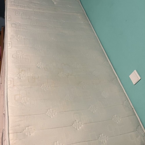 Single mattress 90x200 with springs