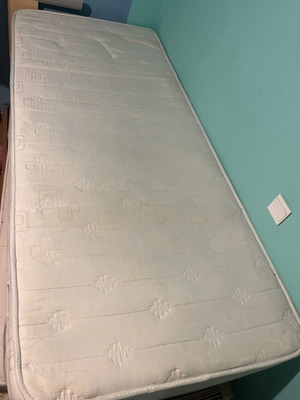Single mattress 90x200 with springs