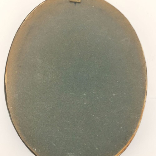 Oval embroidery frame used, 1960s vintage, made of celluloid