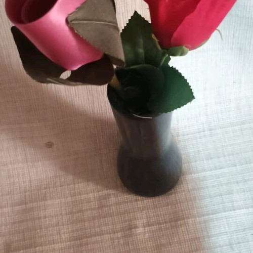 Glass vase new with gift of two fabric roses