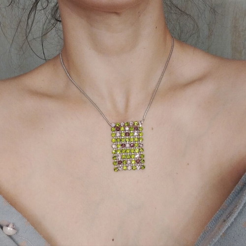 Statement necklace with multicolor strass and snake chain, new