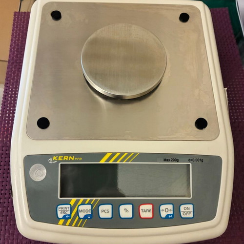 Kern PFB 200-3 Precision Laboratory Balance 200 g like new