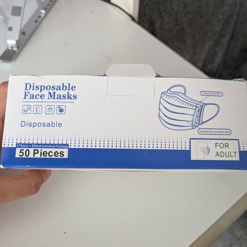 Disposable face masks like new, pack of about 50
