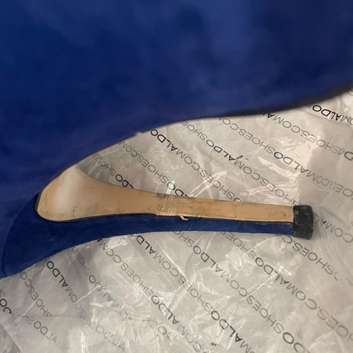 Aldo pumps used, electric blue, size 39, suede