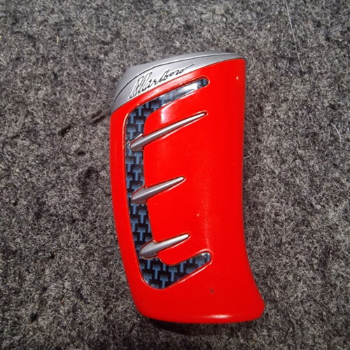 Marlboro collectible lighter like new