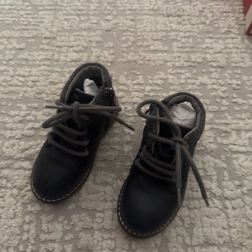 Mayoral kids leather boots size 23 used, blue