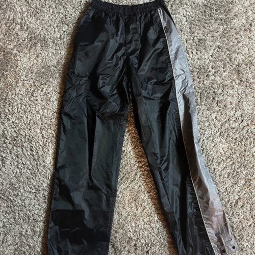 Waterproof ski pants women's like new, size S