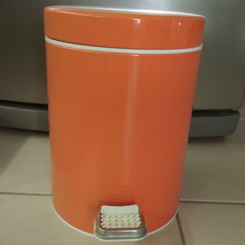 Colorado aluminum bathroom bin 5 liters like new