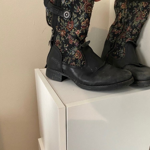 Bunker boots used with floral fabric, size 39
