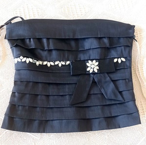 Karen Millen σατέν τοπ με στρας, small.