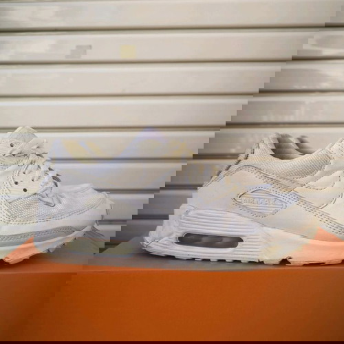 Nike Air Max 90 – Трипъл Бяло (Размер EU 42)